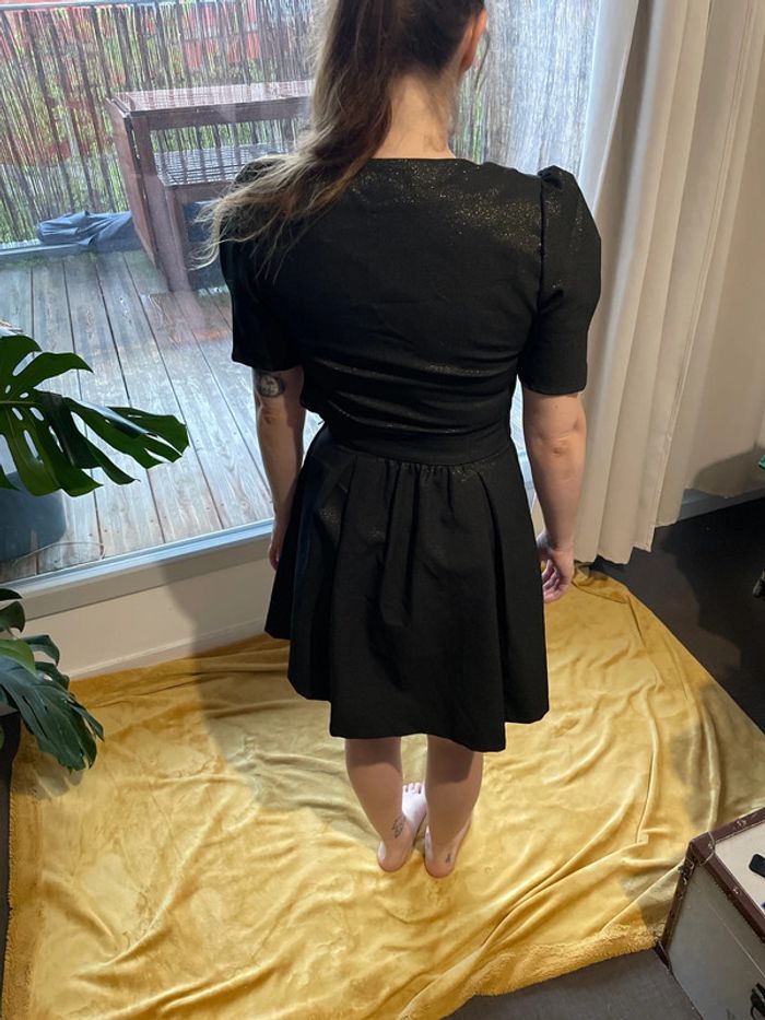 Robe noir à paillettes - photo numéro 3