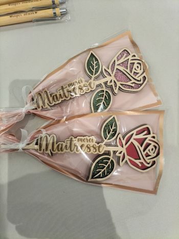 Rose en bois maîtresse