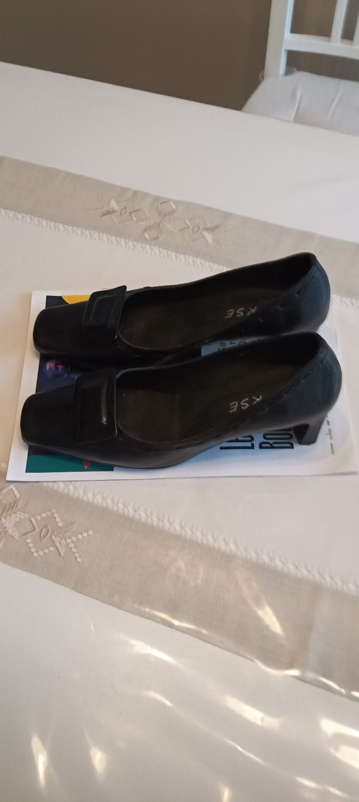 Chaussures neuves - photo numéro 8