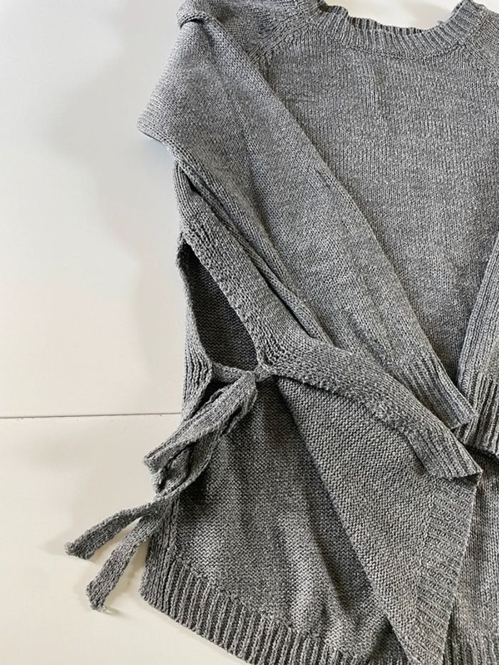 Pull gris - photo numéro 2