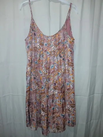 🩷 Jolie robe taille M.