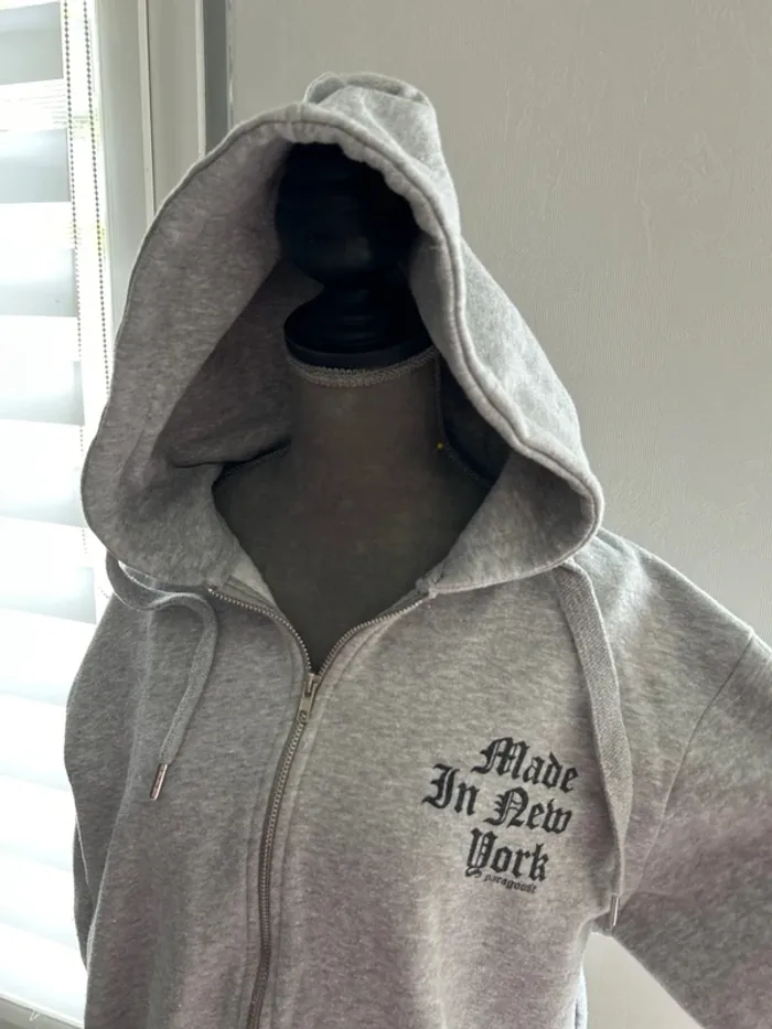 Sweat-shirt à capuche - photo numéro 2