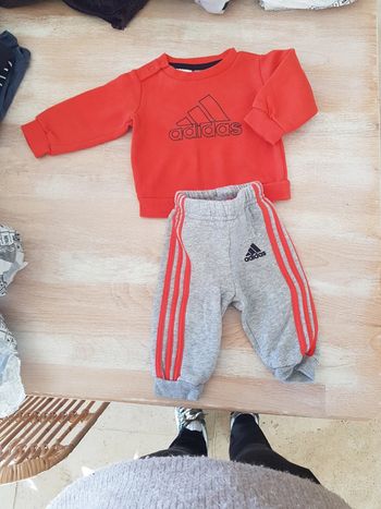 Ensemble Adidas neuf