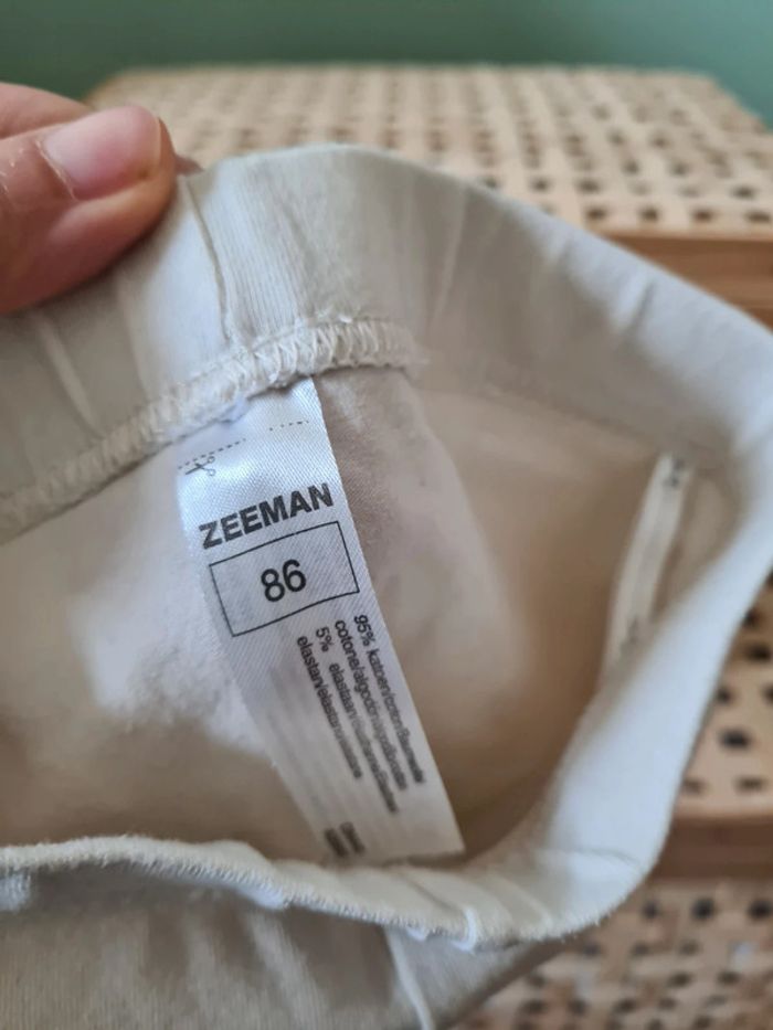 Short/cycliste crème - photo numéro 3
