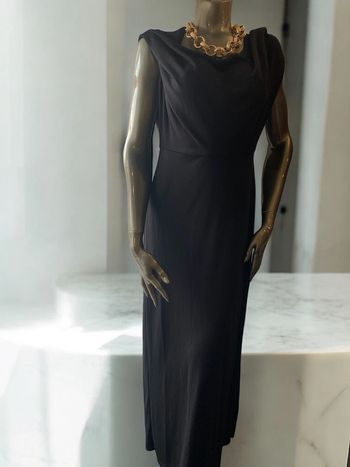 Robe avec capuche Zara neuve XL