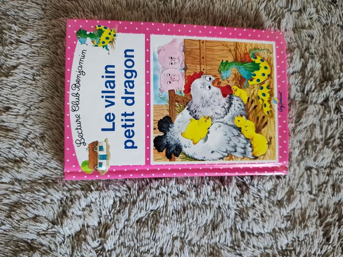 Livre "Le vilain petit dragon"