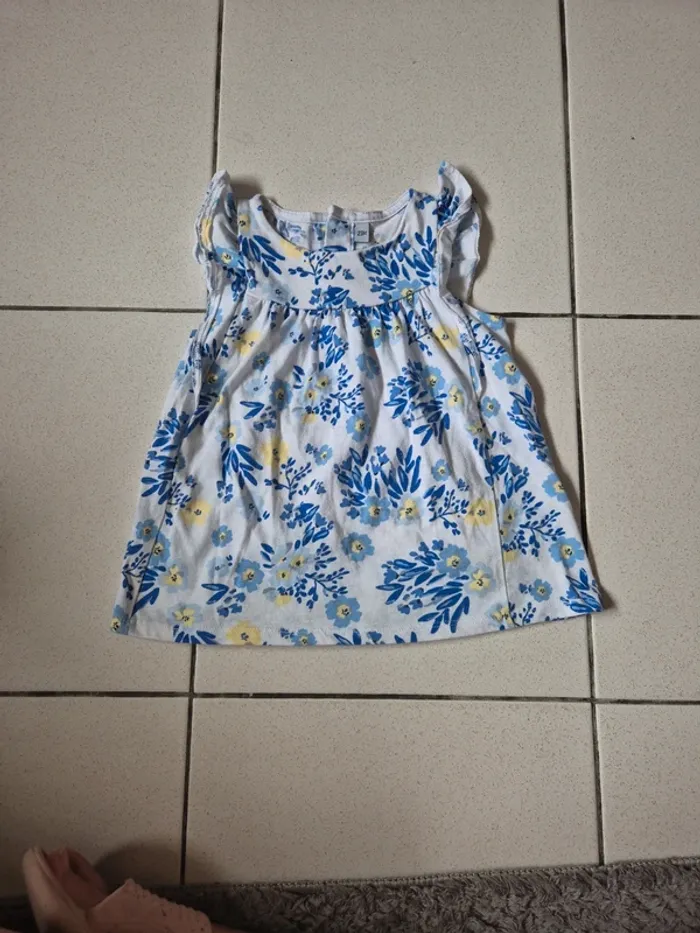 Lot de 6 tee shirts fille 2 ans - photo numéro 2