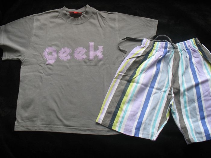 PYJAMA 2 PIÈCES GARÇON : TEE SHIRT MC GRIS + SHORT RAYE "ARTHUR" - 6 ANS - n°03 - photo numéro 4