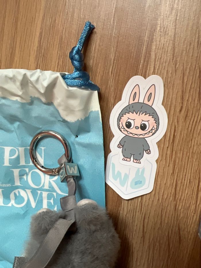 Labubu Pin for Love W - photo numéro 3