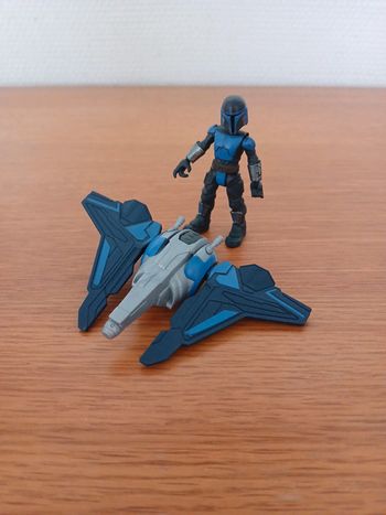 Figurine mandalorian