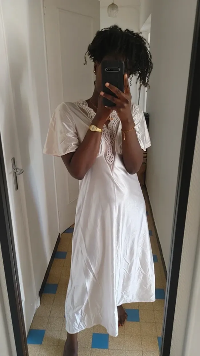 Robe de chambre chemise de nuit vêtements d'intérieur vintage dentelle décolleté cintrée longue - photo numéro 3