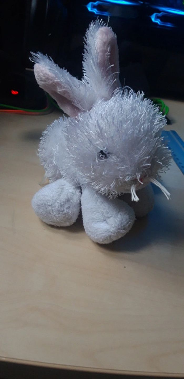 Lapin en peluche - photo numéro 2