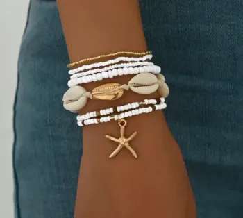 Lot 7 bracelets