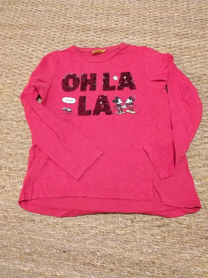 T shirt rouge à sequins disney 10ans