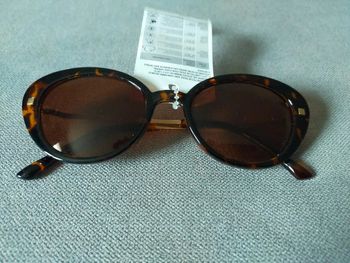 Lunettes de soleil rondes écaille & doré – Neuves avec étiquette