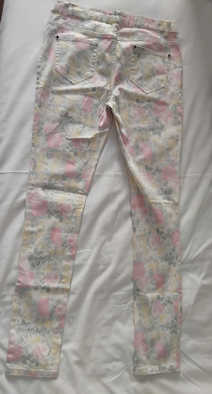 Jean blanc ecru fleurs femme - photo numéro 4