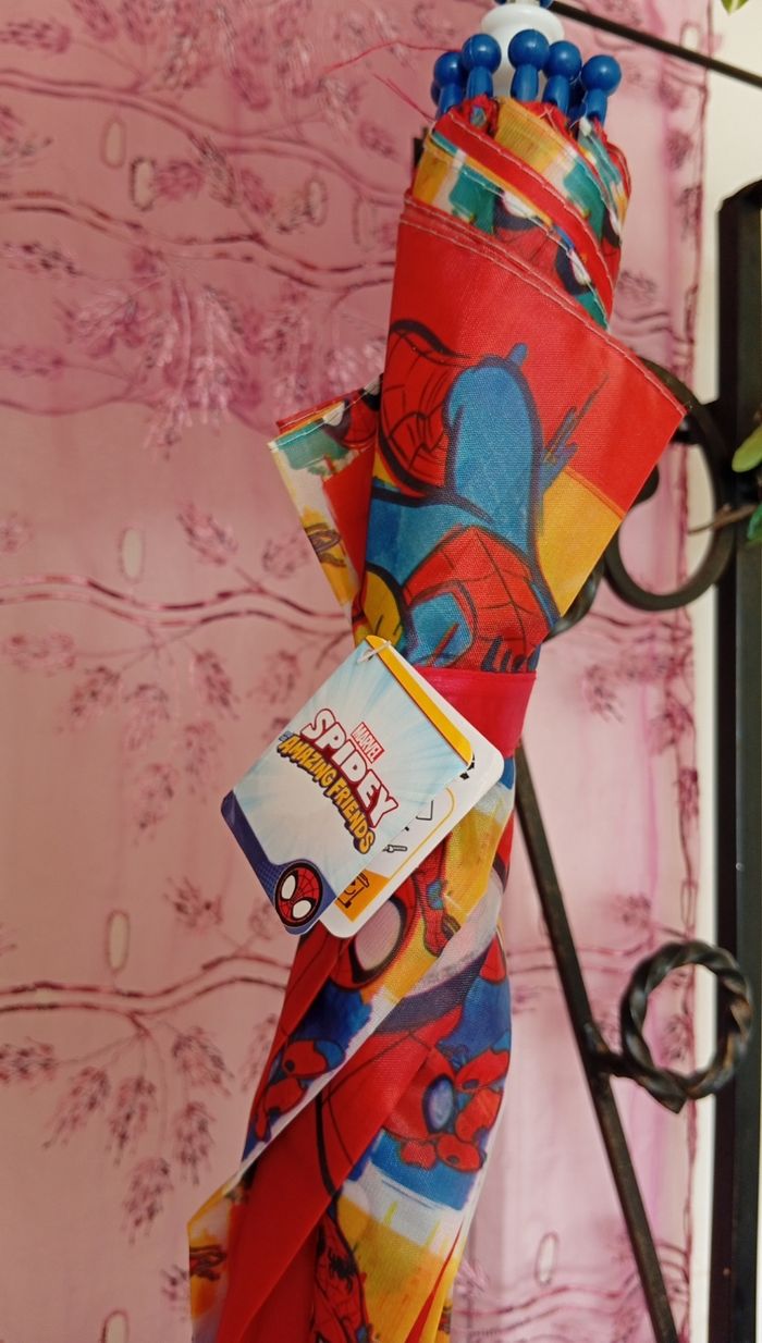 Parapluie neuf marvel spiderman 🎀 - photo numéro 3