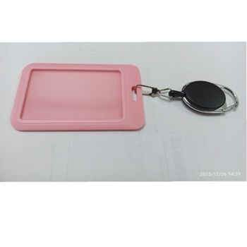 1 porte badge rose + porte clé extensible noir