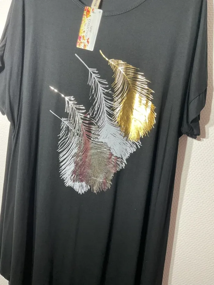 T-shirt « plumes » femme taille unique (38-46)- rz fashion - neuf avec étiquette - photo numéro 2