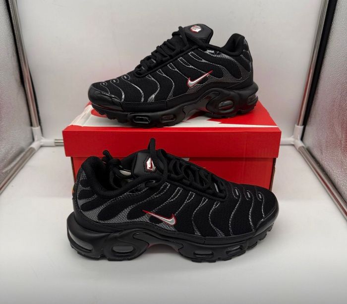 Tn Carbon fiber taille 39 jamais porté - photo numéro 3