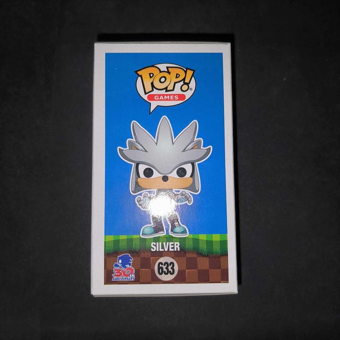 Figurine Funko Pop / Silver N°633 / Sonic / Glows In The Dark / Funko Spécial édition - photo numéro 4