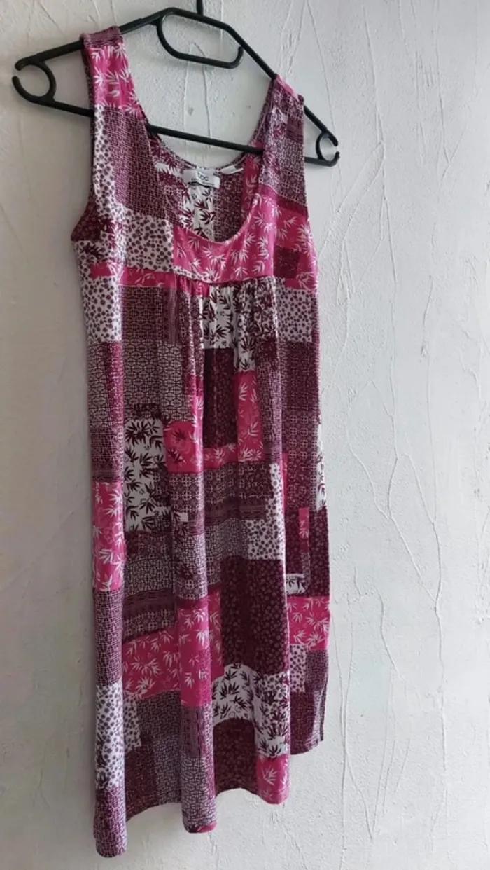 Tunique/robe à motifs colorés Taille 36/38 - photo numéro 3