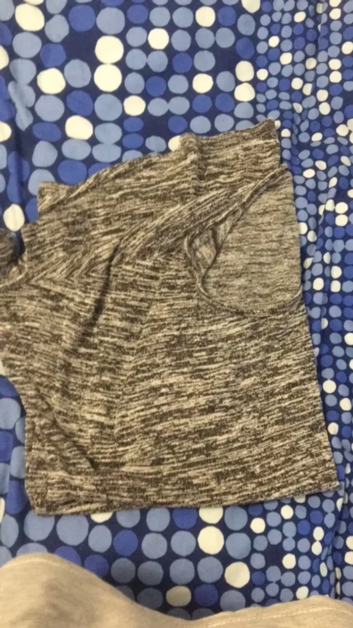 T shirt taille L - photo numéro 4