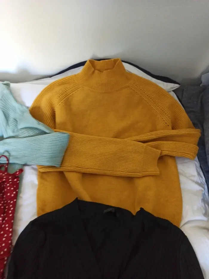 Lot de 10 vêtements femme taille XS/S//M ( lot 11) - photo numéro 4