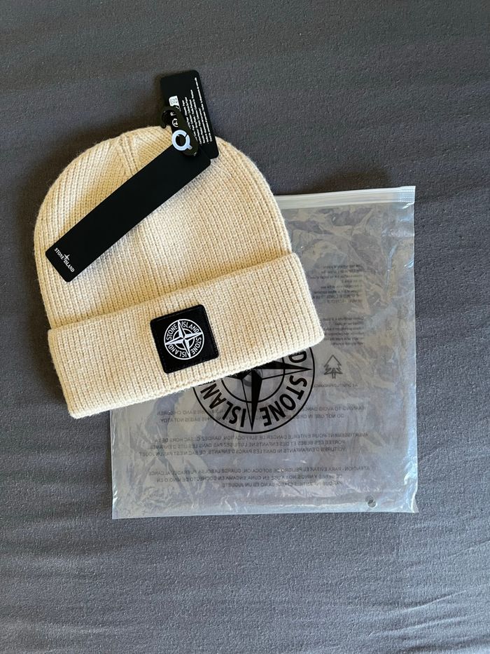 Bonnet Stone Island - photo numéro 4