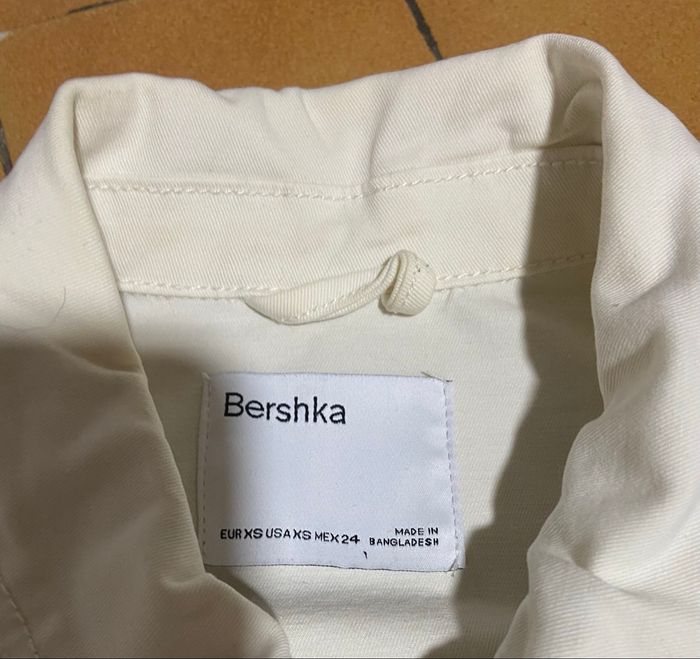 Belle veste crop top xs bershka - photo numéro 4