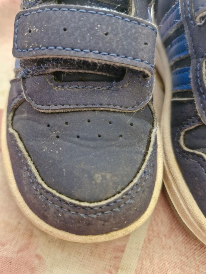 Chaussure addidas - photo numéro 2