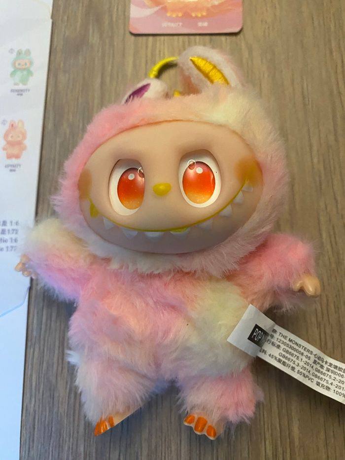 Labubu neuf et emballé loyalty loyauté