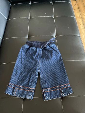 Pantalon trois mois du pareil au même