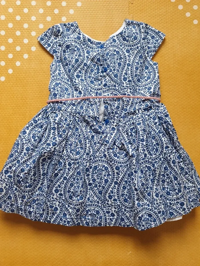 Robe 2 ans magnifique - photo numéro 4