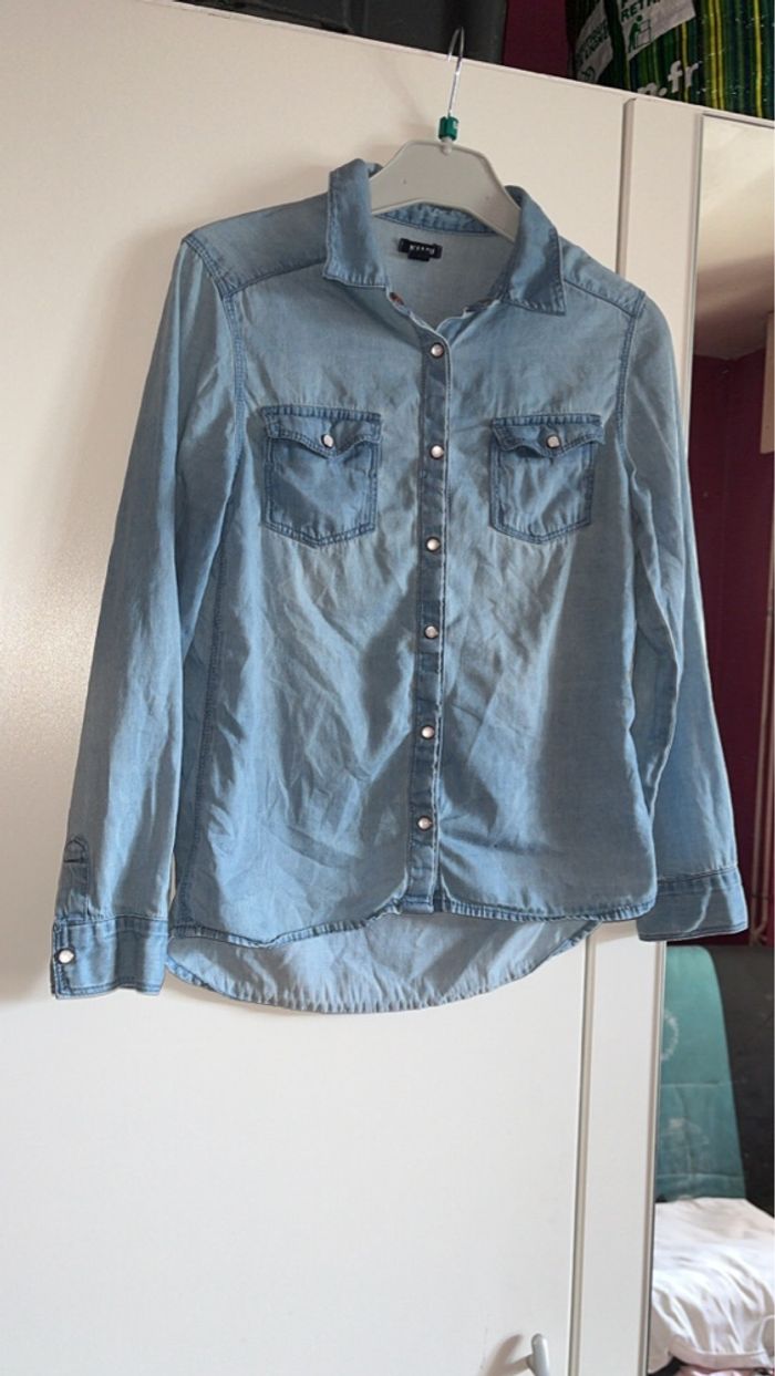 Chemise 8 ans - photo numéro 1