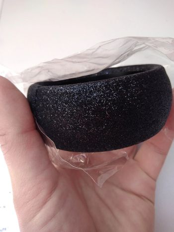 Bracelet manchette neuf noir pailleté