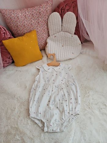 Barboteuse lapin volant