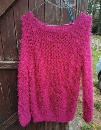 Pull rose taille 38 jamais porter