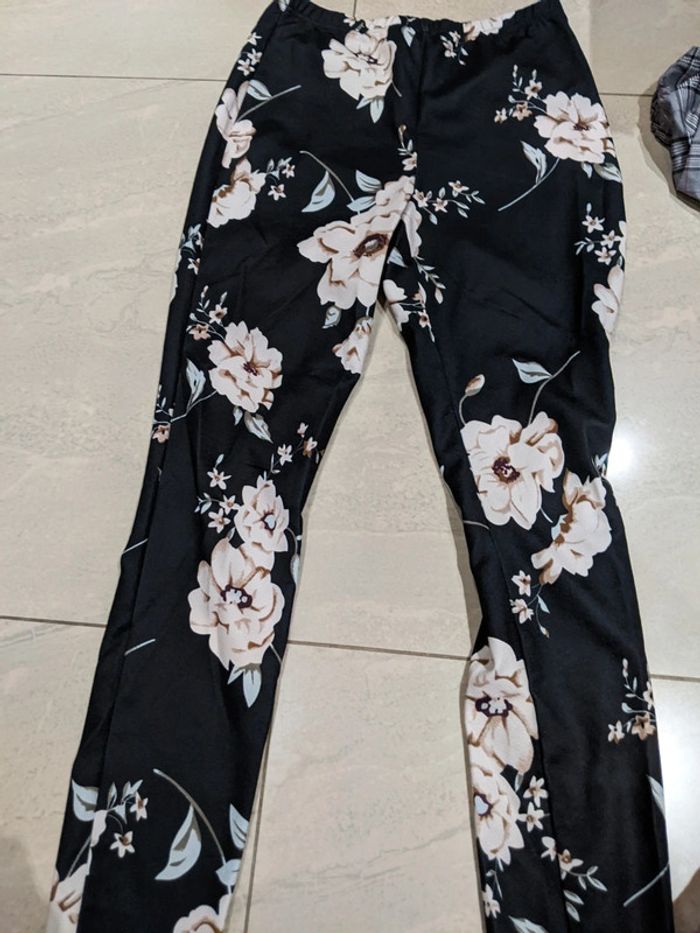 Pantalon à fleurs shein S