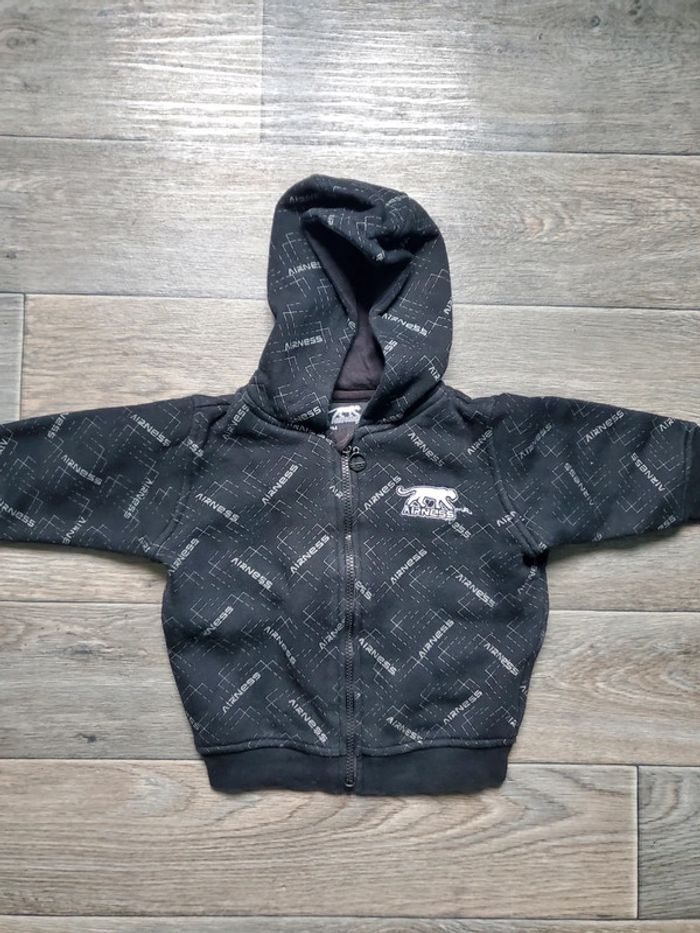 Veste molletonnée taille 12 mois très bon état Airness