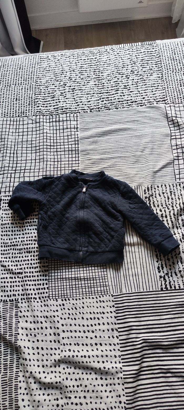 Lots de vêtements 18 mois garçon - photo numéro 3