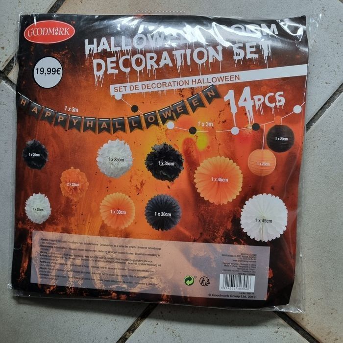 kit décoration pour HALLOWEEN 🎃  NEUF 🎃 Offre 5.5  euros aujourd'hui