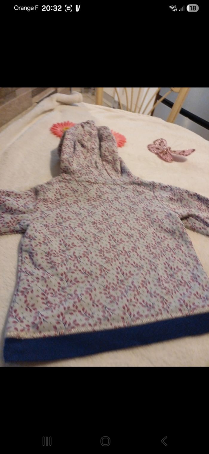 Sweat fille taille 24 mois - photo numéro 5