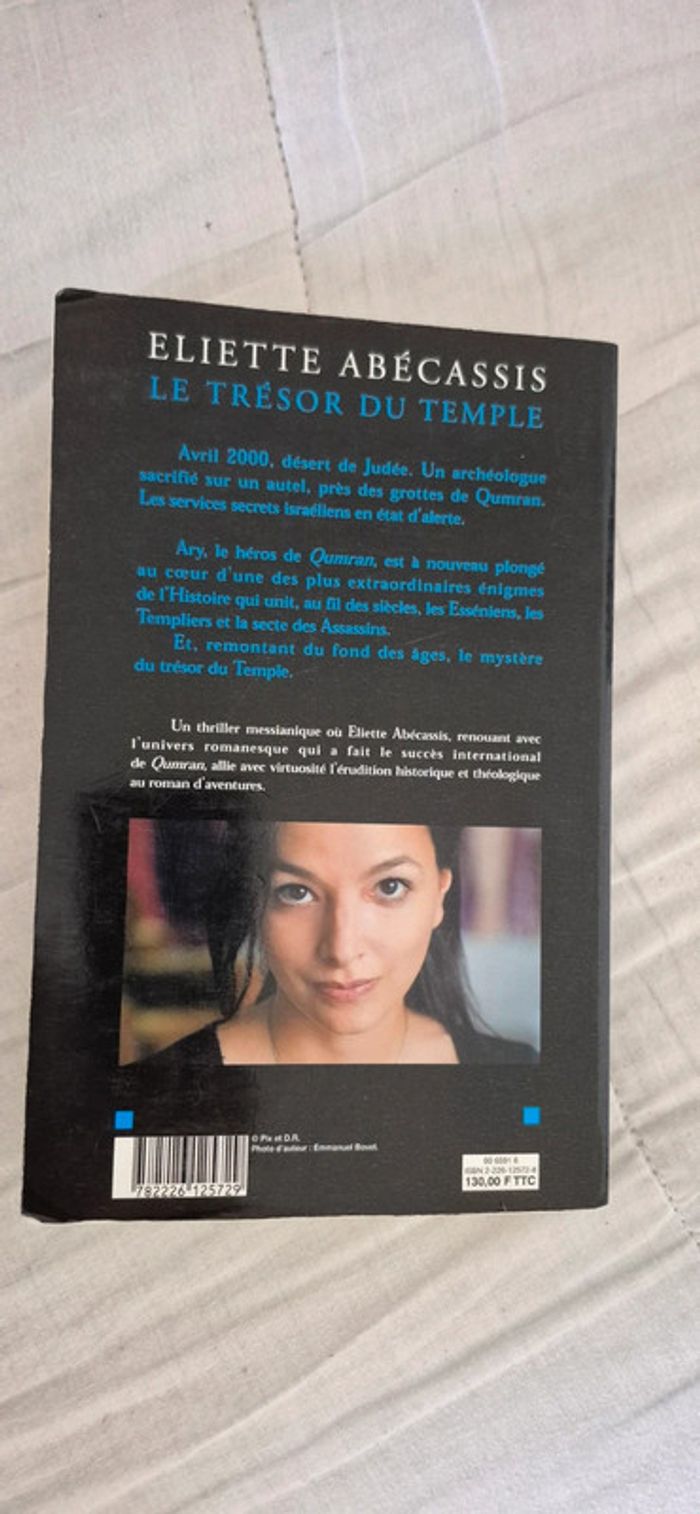 Livre / roman le trésor du temple de Eliette Abecassis - photo numéro 6