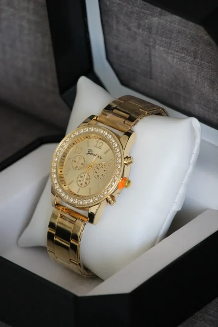 Montre élégante , dorée, marque Geneva + 3 bracelets offerts - photo numéro 15