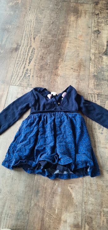 Robe dpam i 18 mois en très bon état