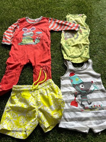 Lot 4 vêtements DPAM en 12 mois