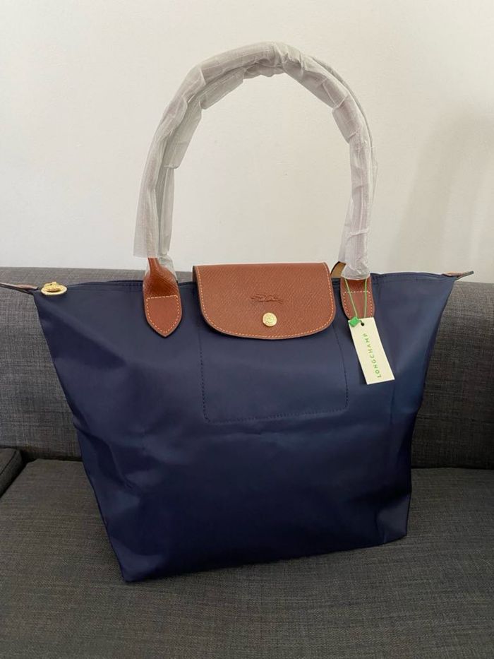 Jolie sac  fourre tout bleu marine