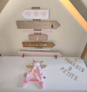 Doudou accroche tétine élan rose