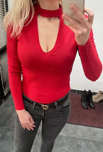 Haut rouge zara